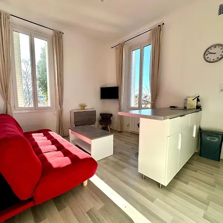 T2 Proche Port Et Garage Apartment *